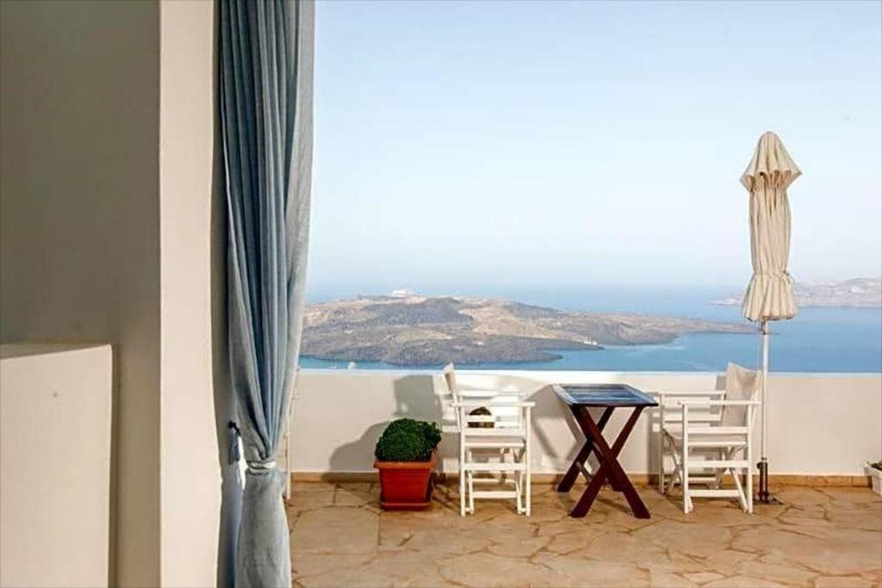Adamis Majesty Suites
