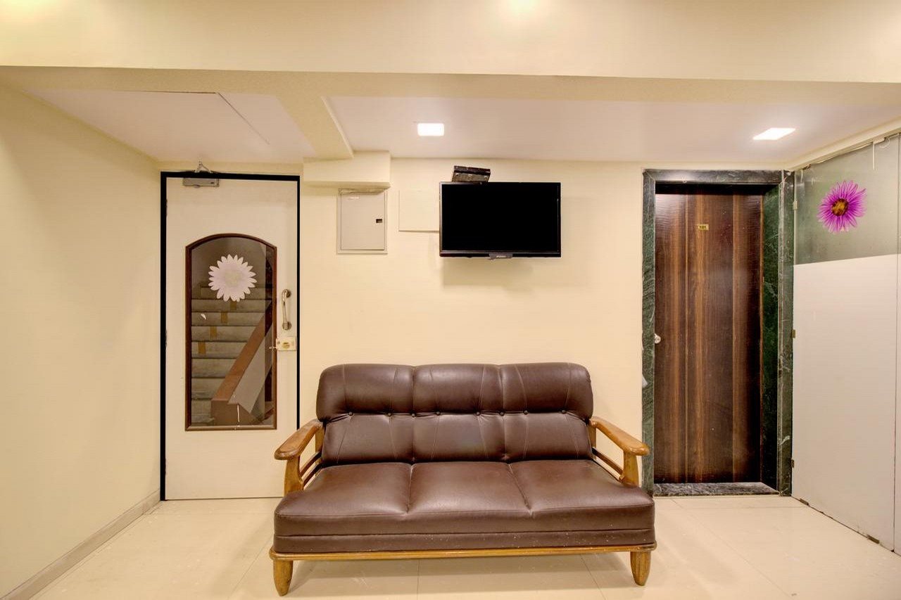 Side Image 2
