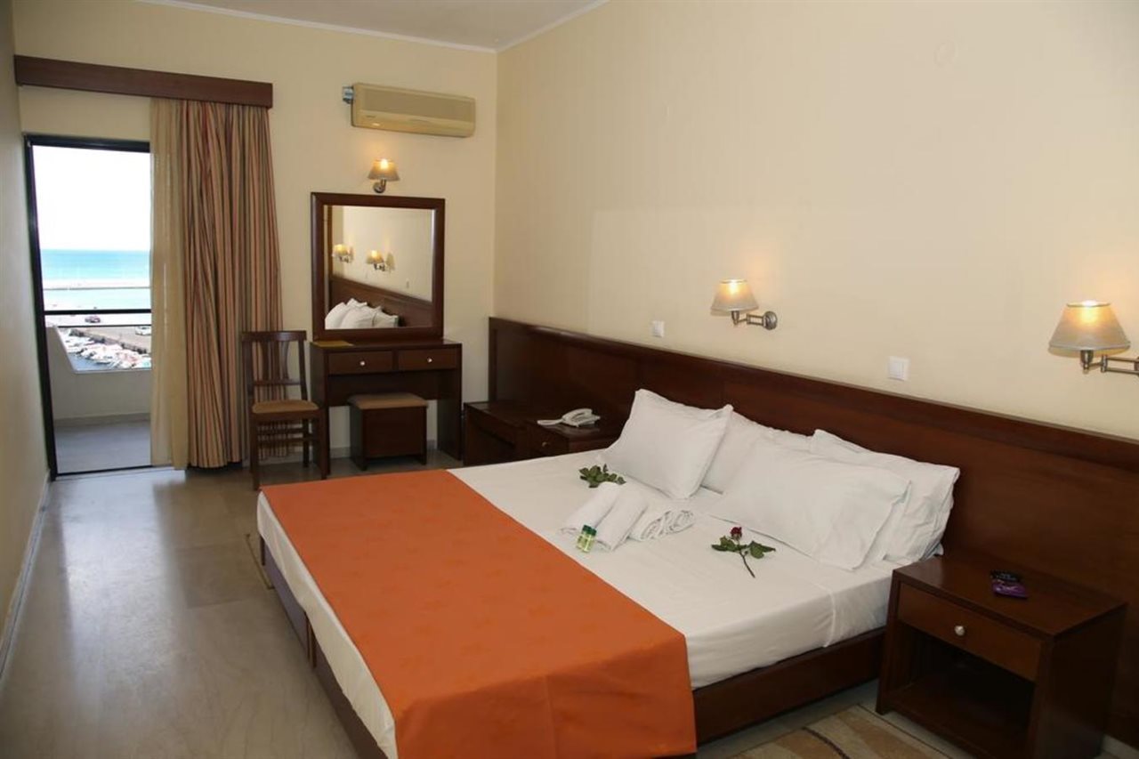 Elysee Hotel