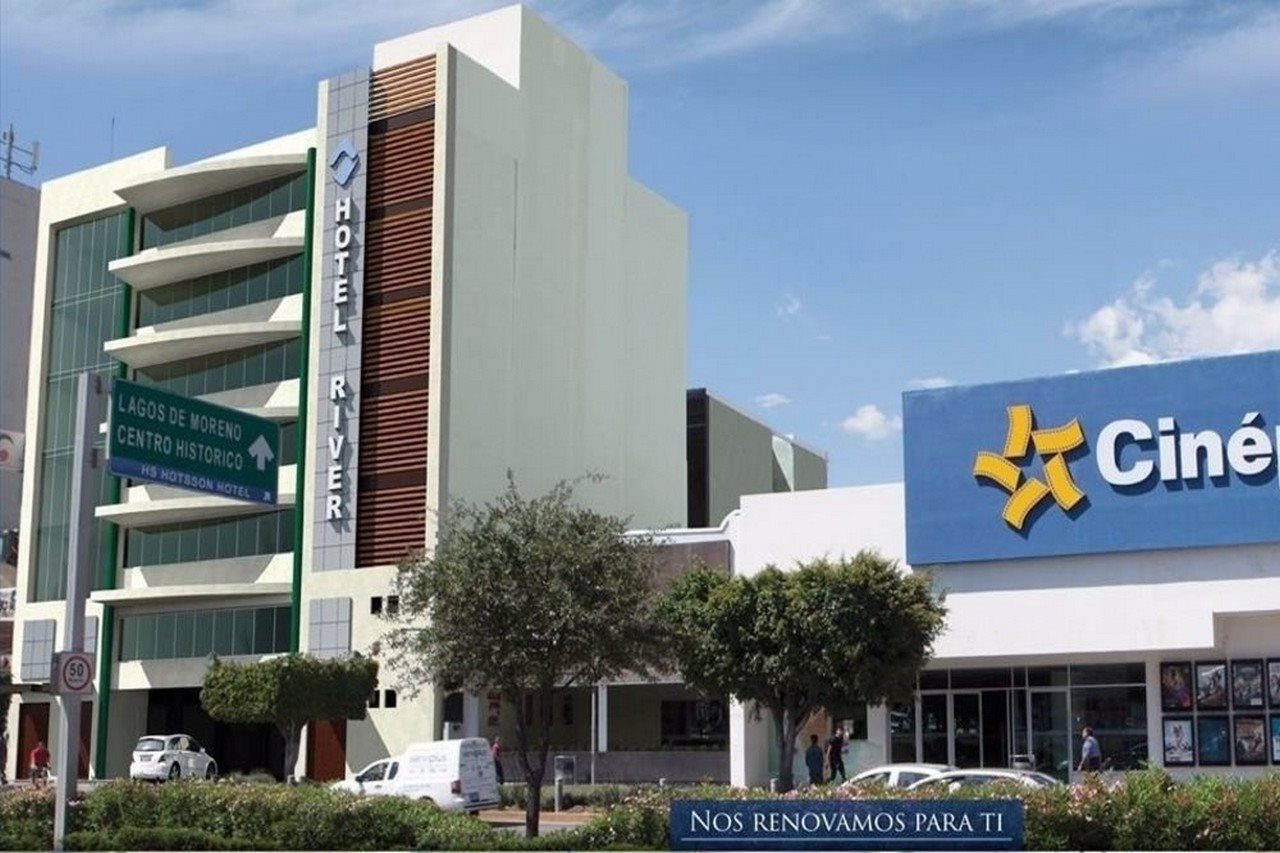 Hotel Grand River Plaza