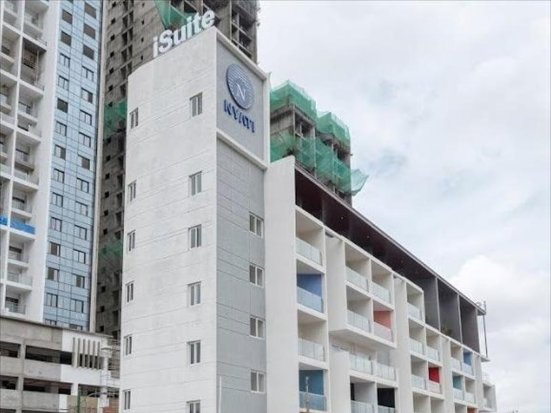 StayBird - B Suite, Business Hotel, Kharadi (ex I suite Beacon)