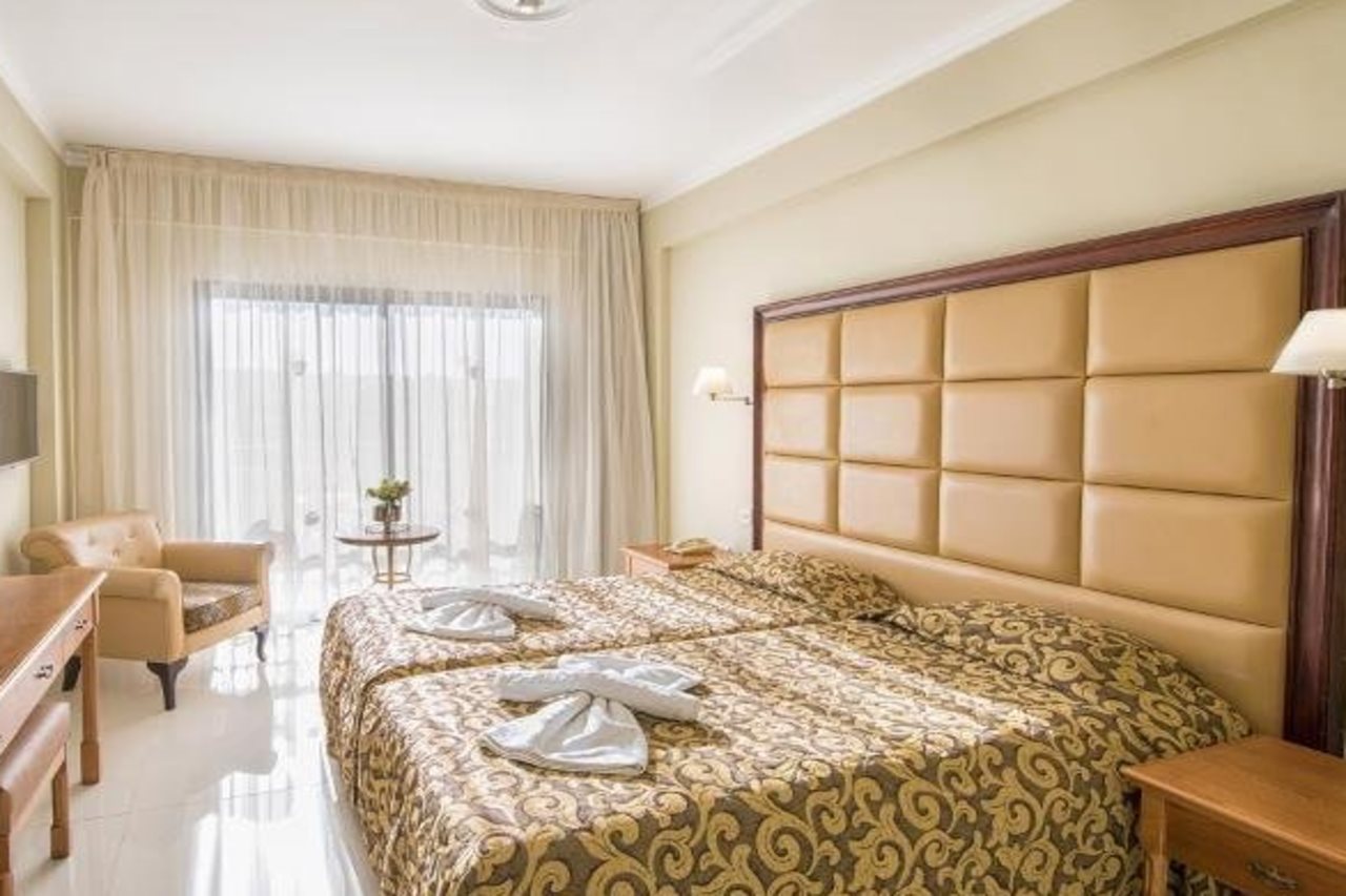Tsokkos Sun Garden Apartments