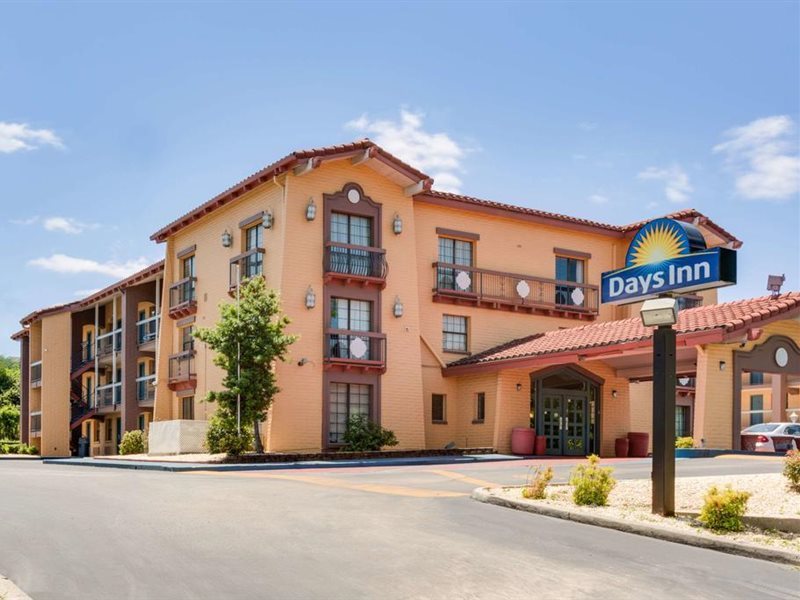 Days Inn Birmingham West in Birmingham!