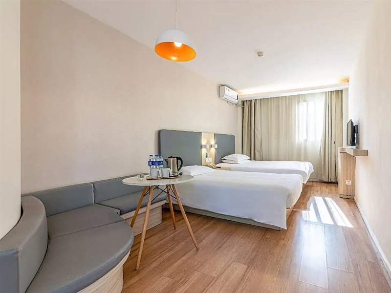 Puyou Hotel (Xiamen Zhongshan Road Gulangyu Wharf Branch)