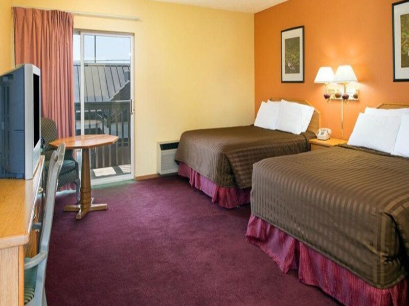 Howard Johnson by Wyndham Spokane (ex. Knights Inn Spokane North) in Spokane!