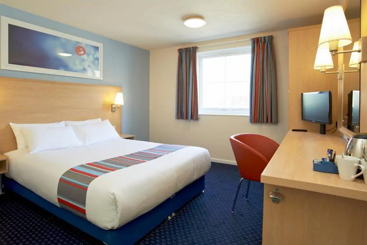 Travelodge Derby Pride Park — photo 4