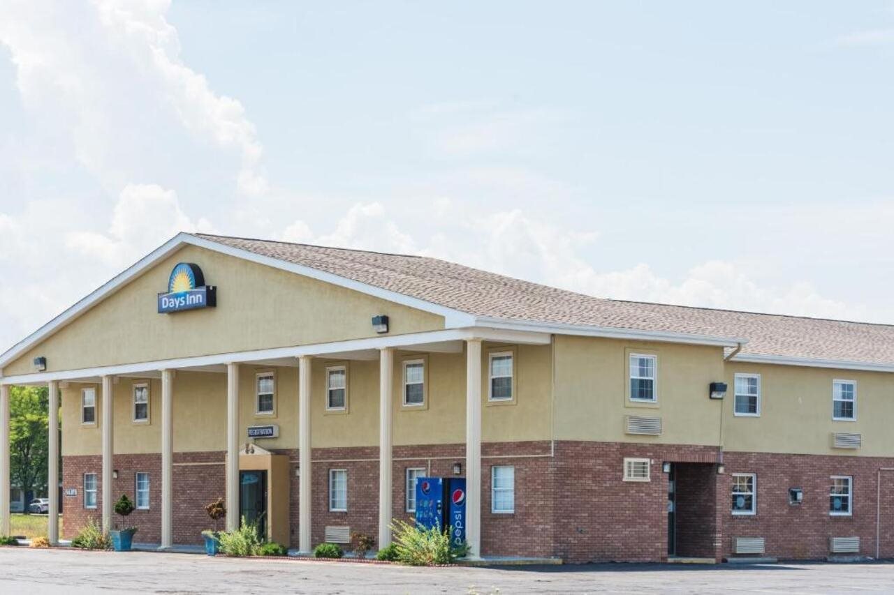 Days Inn by Wyndham Amherst in Lorain!