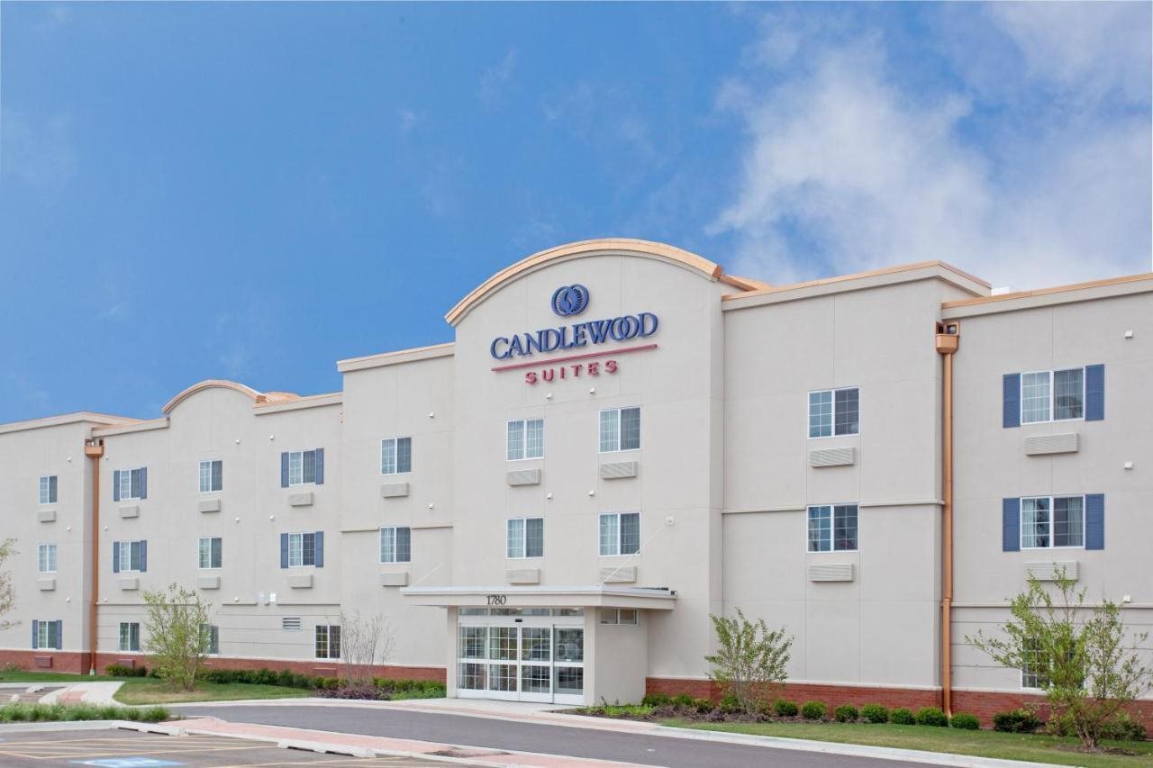 Candlewood Suites Elgin Nw-Chicago in Elgin!