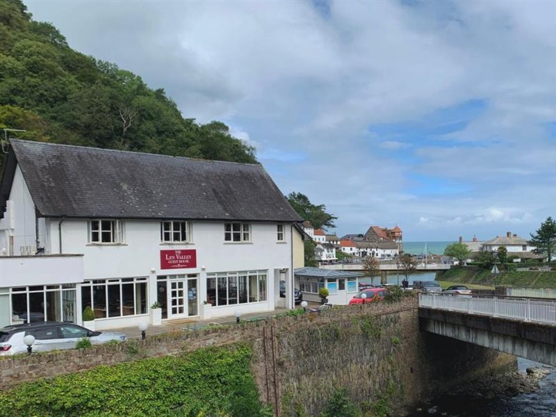 The Lyn Valley Hotel