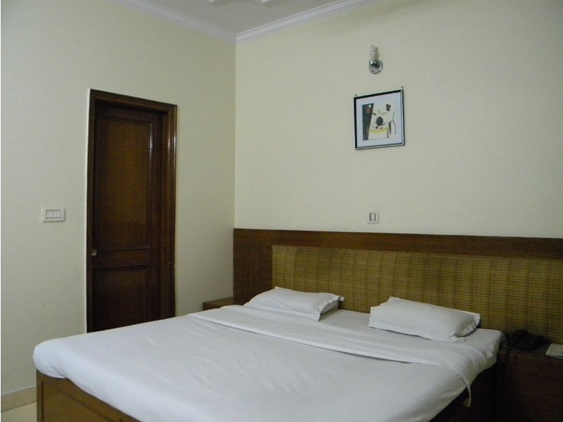 Side Image 2