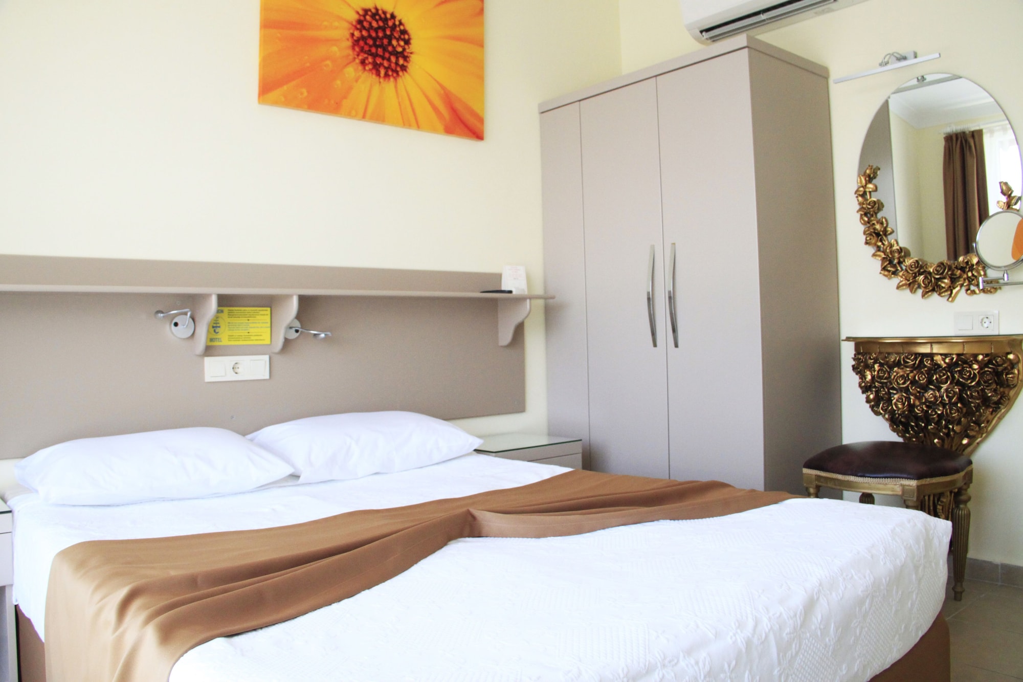 Bilder från hotellet Gallion Hotel - nummer 1 av 96