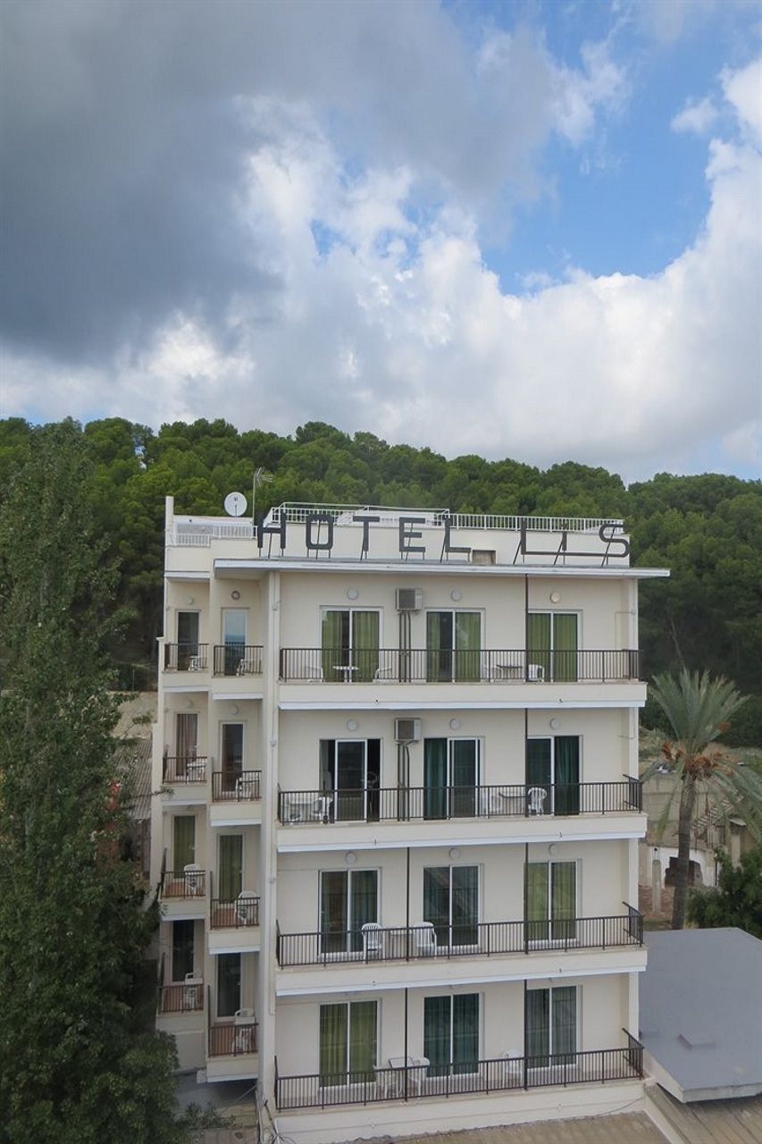 Lis Hotel