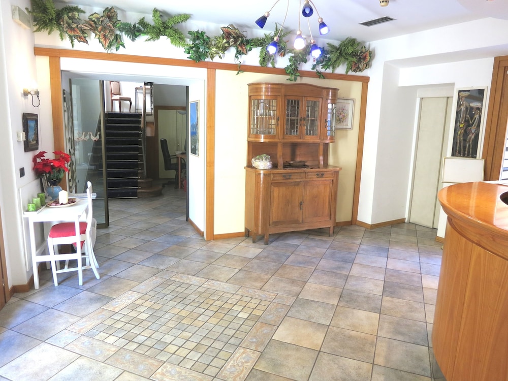 epOche HOTEL Zanella 1889