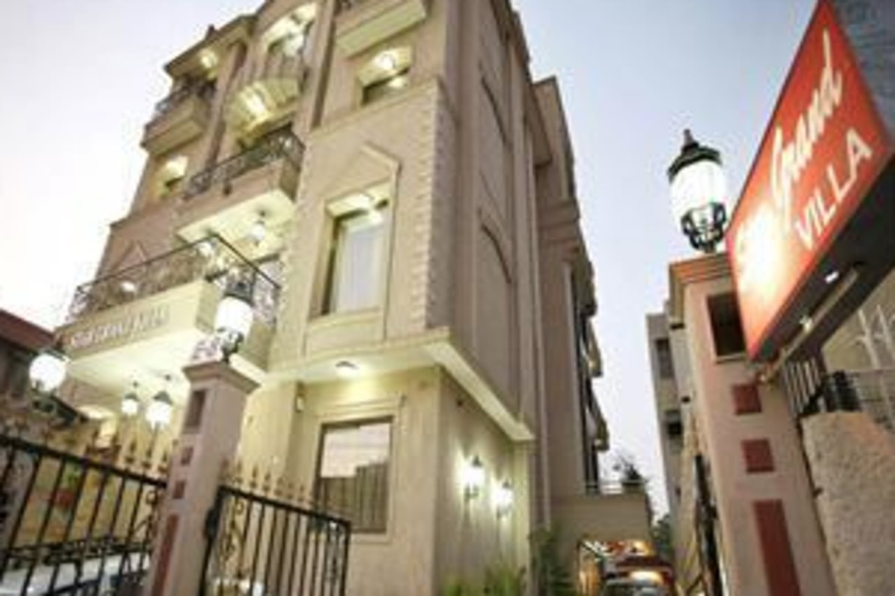 Side Image 1
