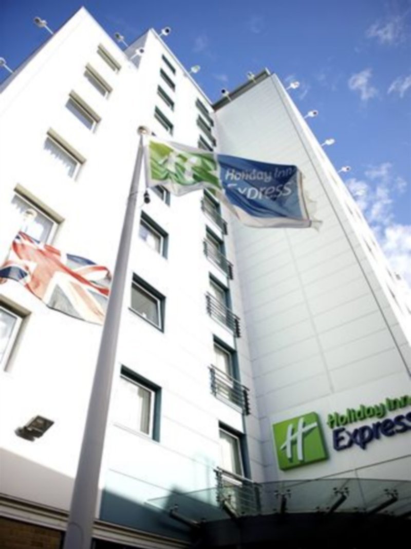 Holiday Inn Express London Croydon in Croydon!