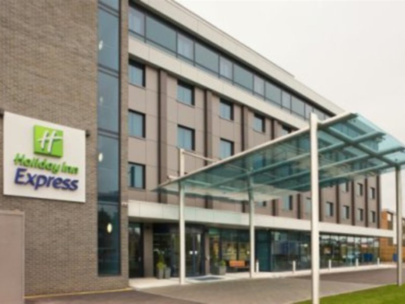 Holiday Inn Express London - Heathrow T5 in Slough!