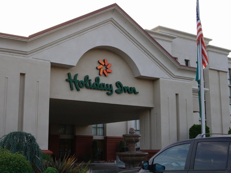 Wyndham Visalia (ex Holiday Inn) in Visalia!