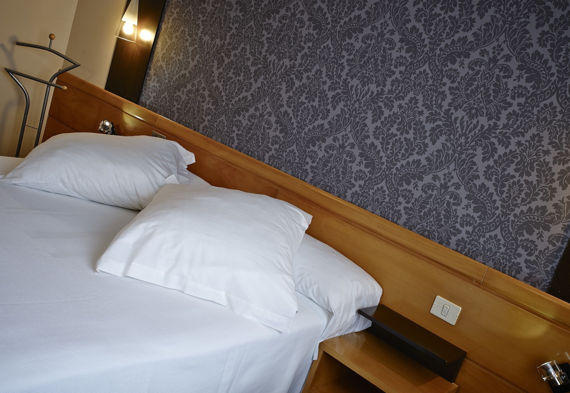 Carris Alfonso IX Hotel