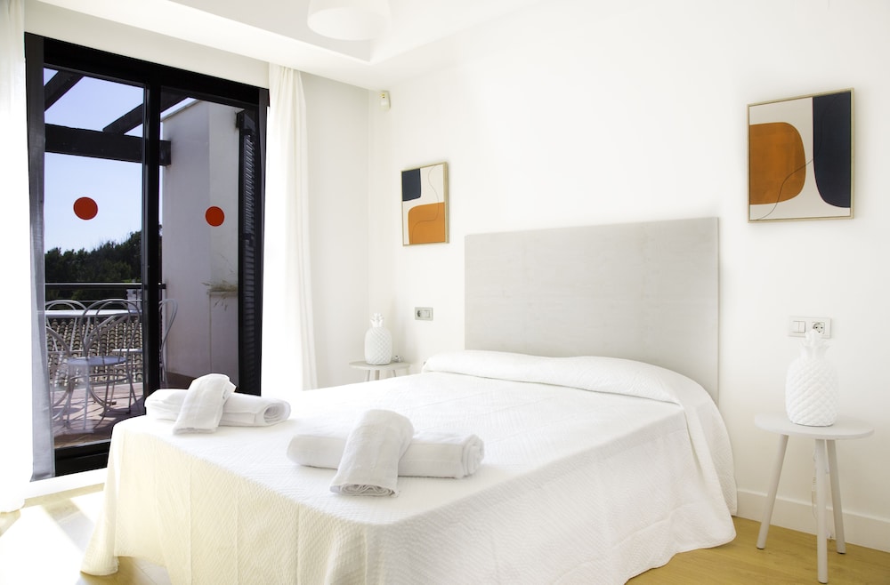 Casares del Mar (ex Albayt Beach Apartments)