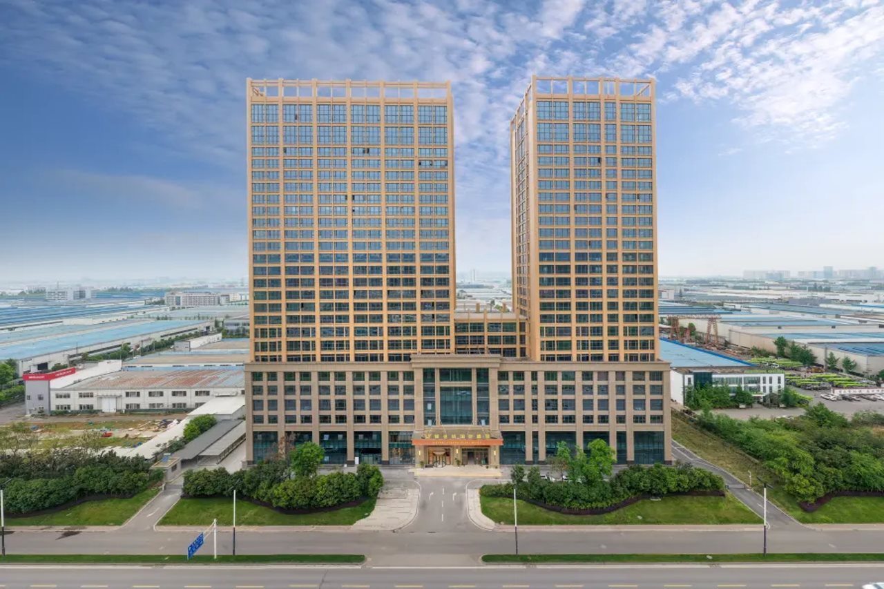 Vienna International Hotel (Chengdu Longquan Automobile City Aviation Academy Branch)