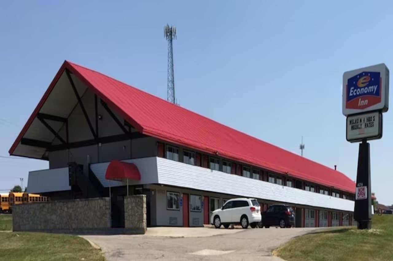 Economy Inn by Holland