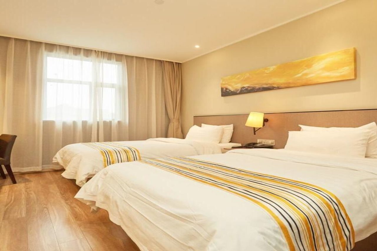 Home Inn Plus (Shanghai Pudong Airport)