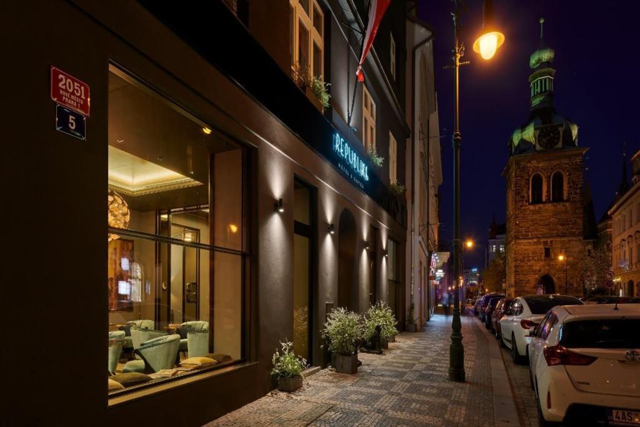 Hotel Republika and Suites