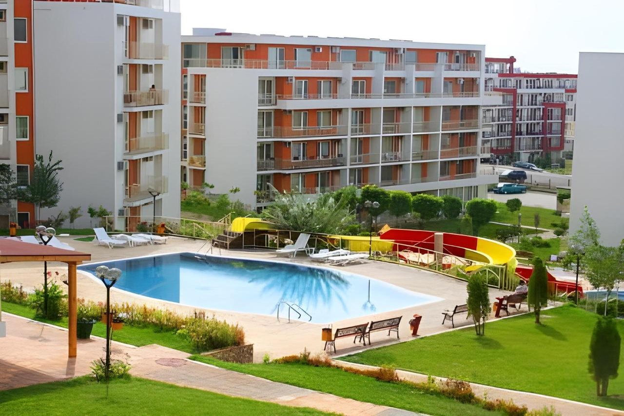 Crown Fort Club Apartments