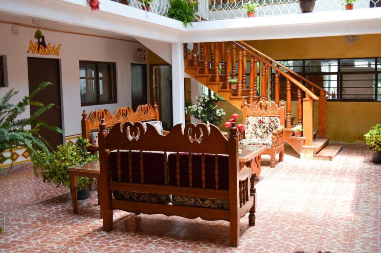 OYO Casa Rotter