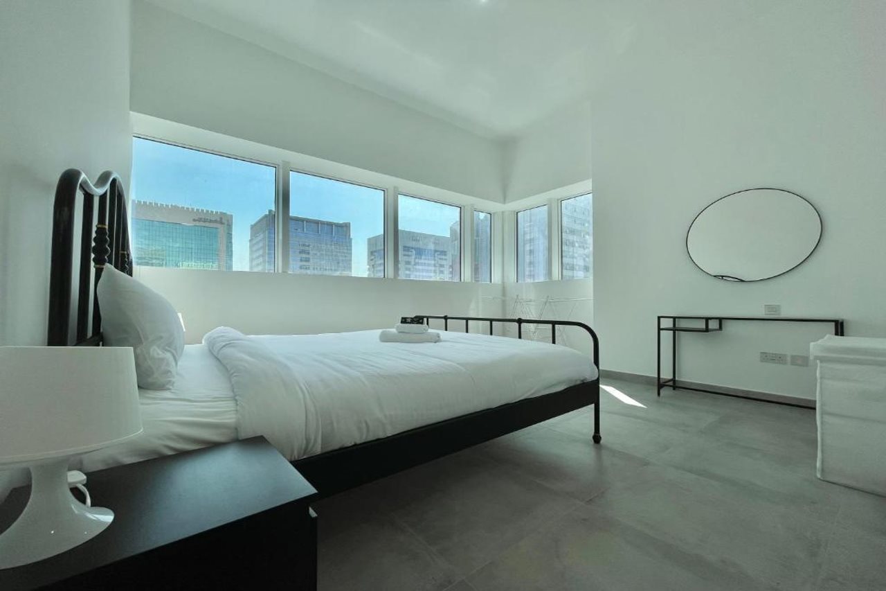 Cozy 1 BHK Apartment in Palette Tower in Tourist Club Area
