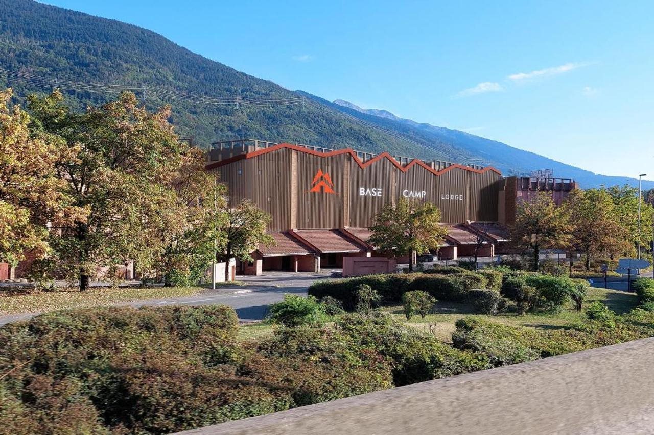Base Camp Lodge Albertville