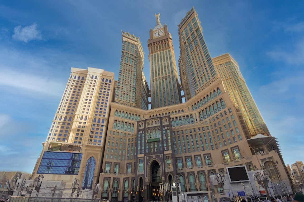 Al Safwa Hotel, the first tower