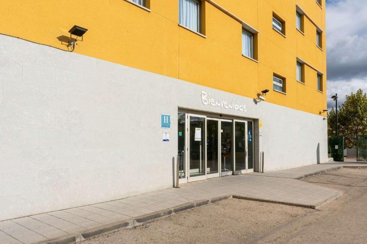 Travelodge Madrid Alcala De Henares