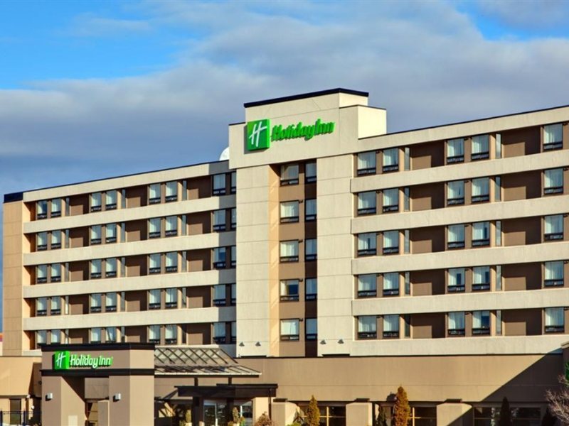 Holiday Inn Laval Montreal in Terrebonne!