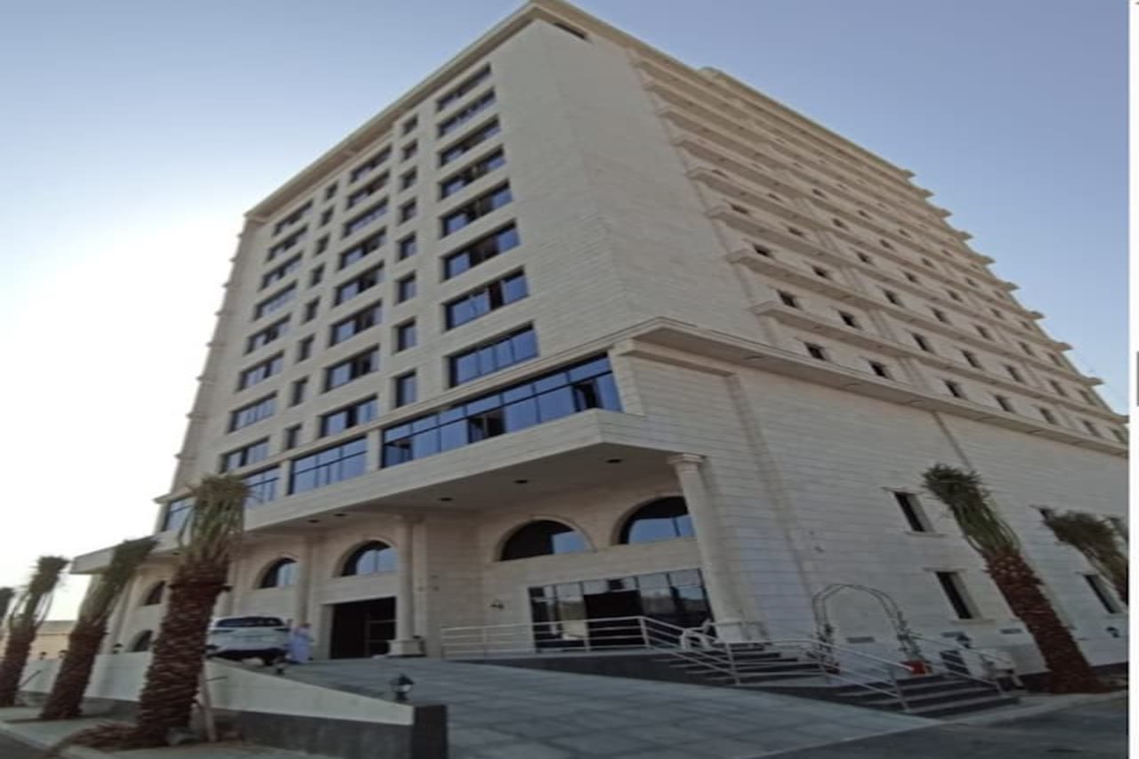 OYO 687 Sunday Jeddah Hotel