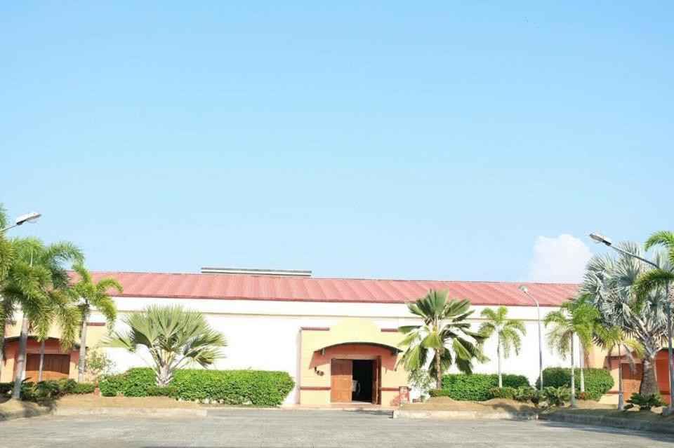 DOTTIES PLACE HOTEL AND RESTAURANT