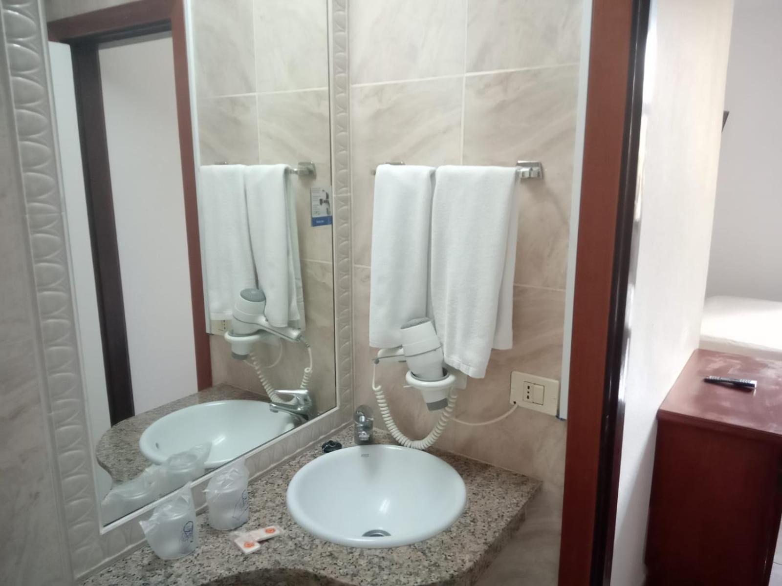 Hotel Tropical
