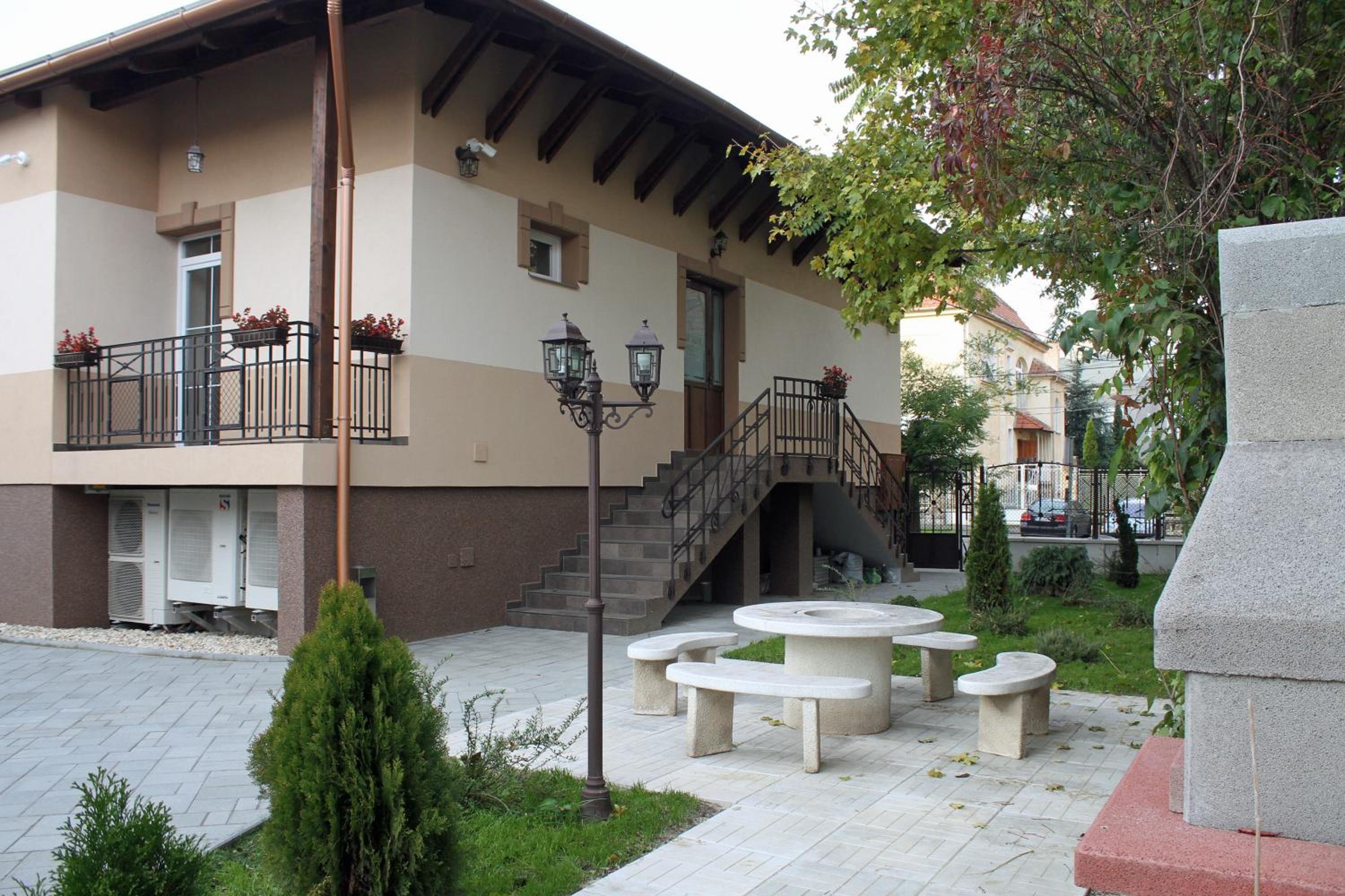 Levay Villa Hotel