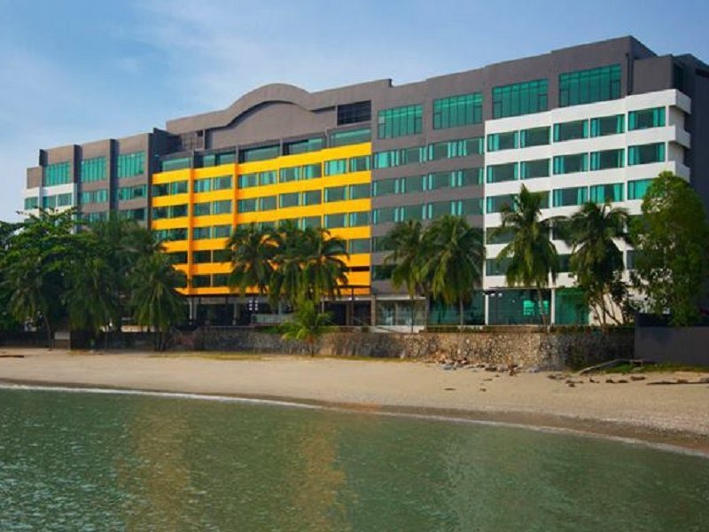 Mercure Penang Beach (ex Four Points by Sheraton Penang) in George Town!