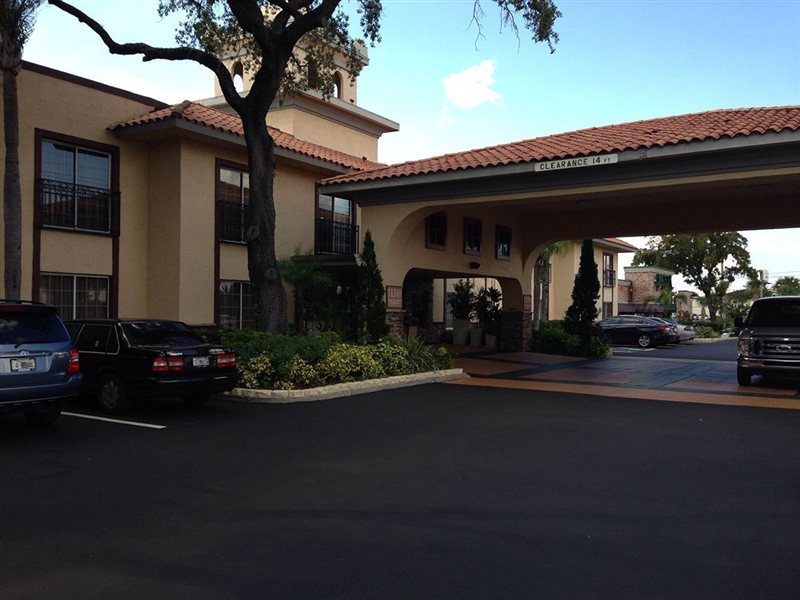 Red Roof Plus and Suites Tampa (Ex Holiday Inn and Suites Tampa North Busch Gardens) in Tampa!