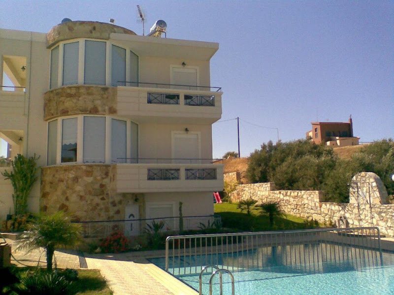 Cactus Villas Apartments
