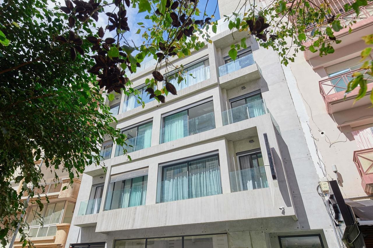 Stay Here Gauthier 2