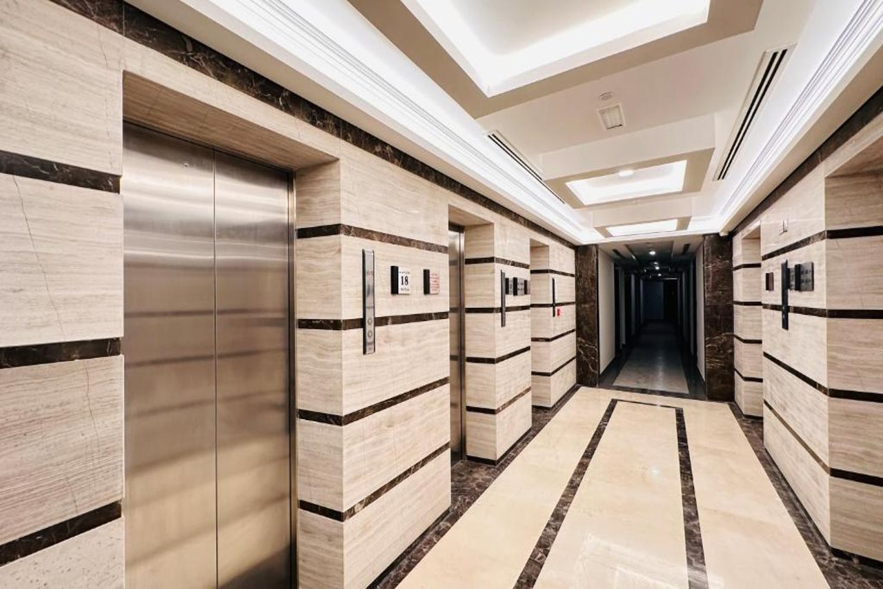 Spacious Studio Apartment Palm View with Big Balcony Free Parking by Belvilla