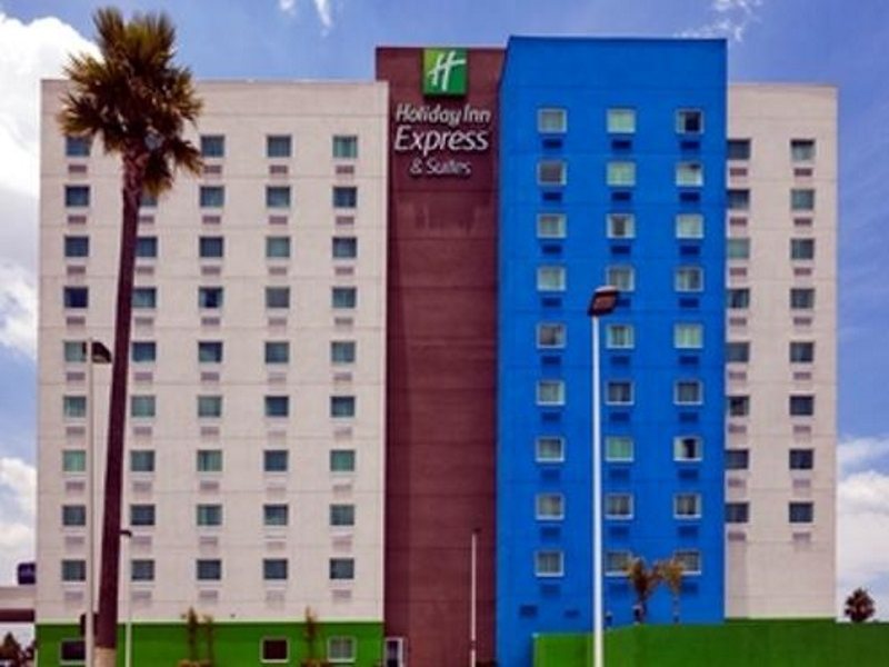 Holiday Inn Express Hotel and Suites Toluca Zona Aeropuerto in Lerma!