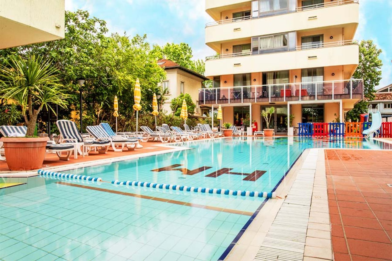 Ferretti Family Hotel Madison