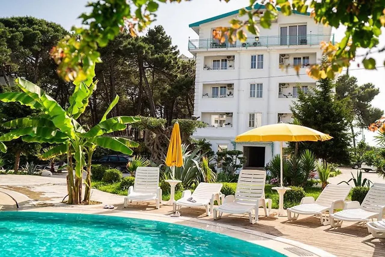 Garden Inn Palace