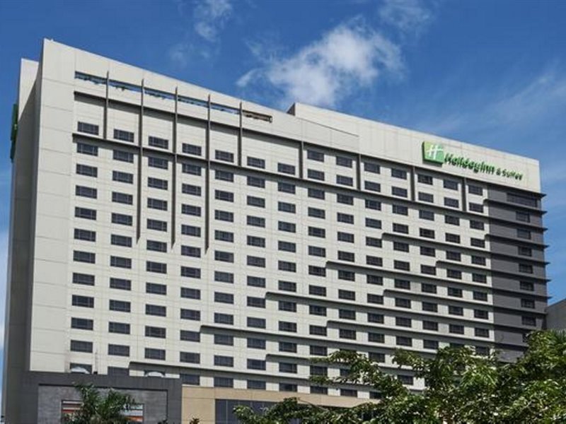 Holiday Inn & Suites Makati in Pasay City!