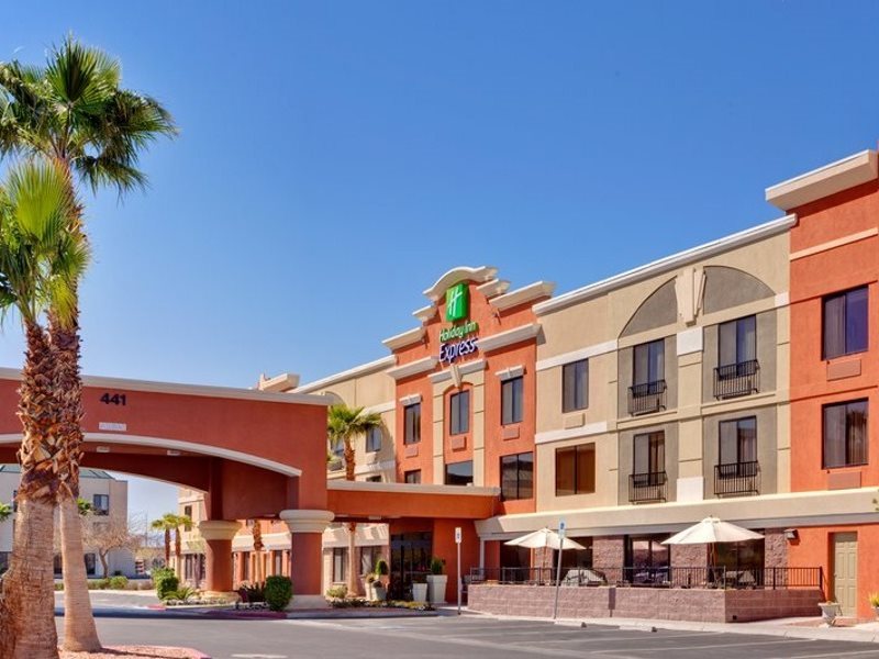 Holiday Inn Express Henderson in Paradise!