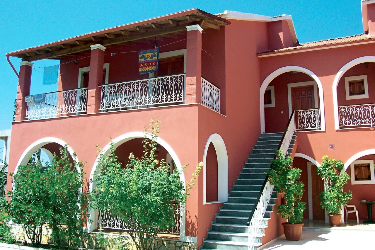 Niki Studios and Apartments