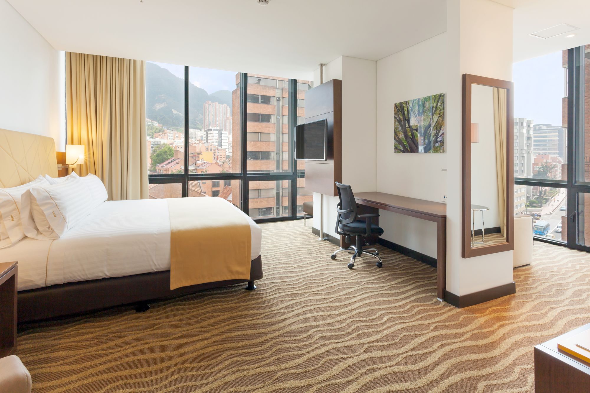 Holiday Inn Express & Suites Bogota DC (ex. Zona Financiera) in Bogota!